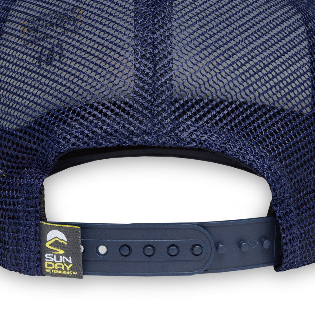 Into the Blue Trucker T4 01