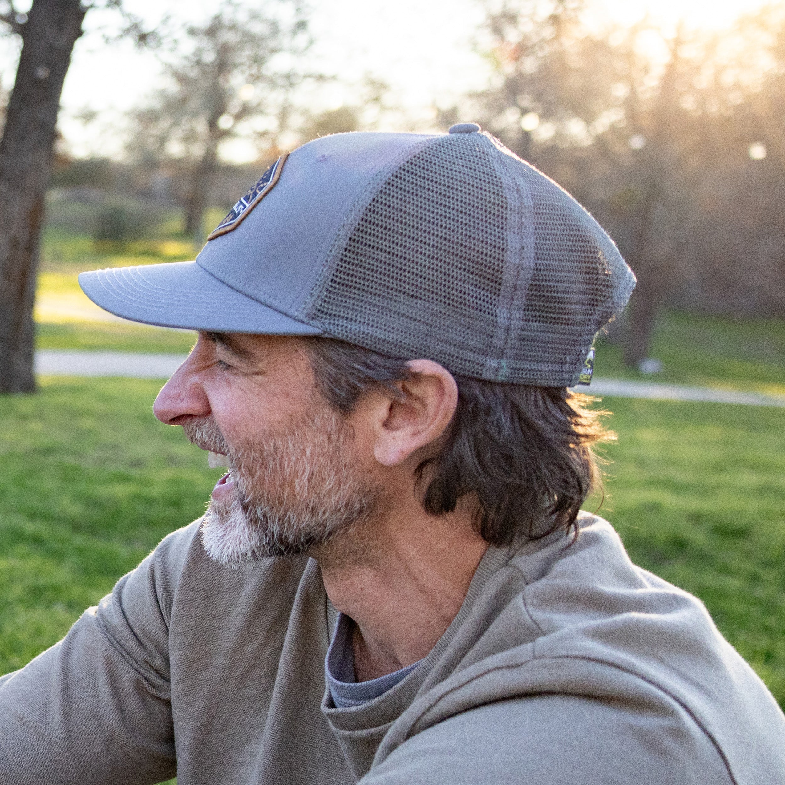 Artist Series Patch Trucker G8 es